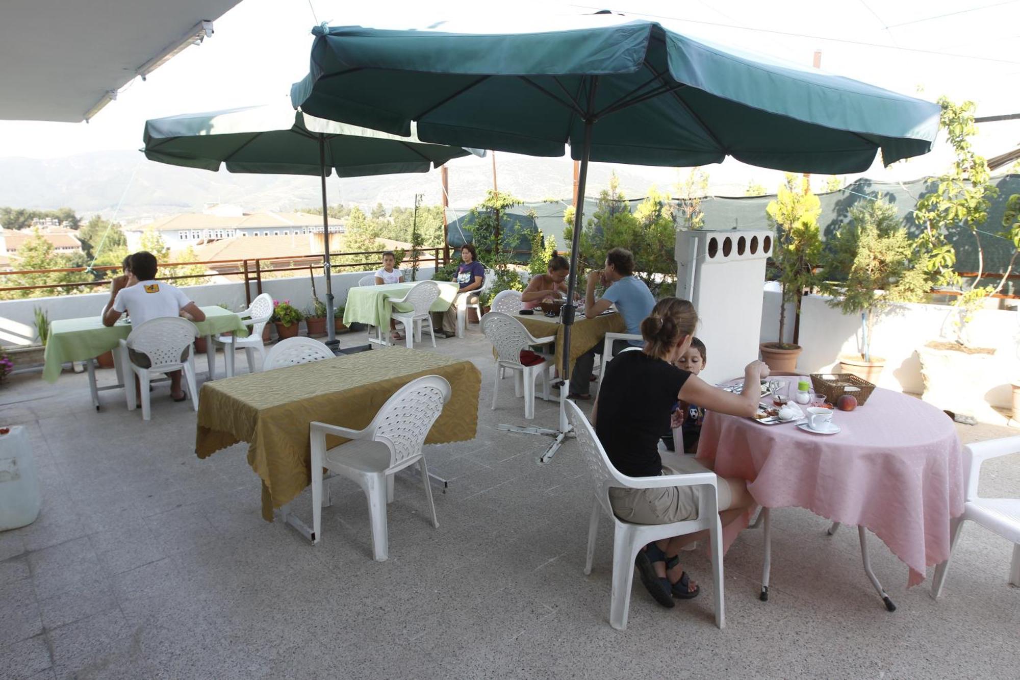 Vardar Pension Selçuk Buitenkant foto